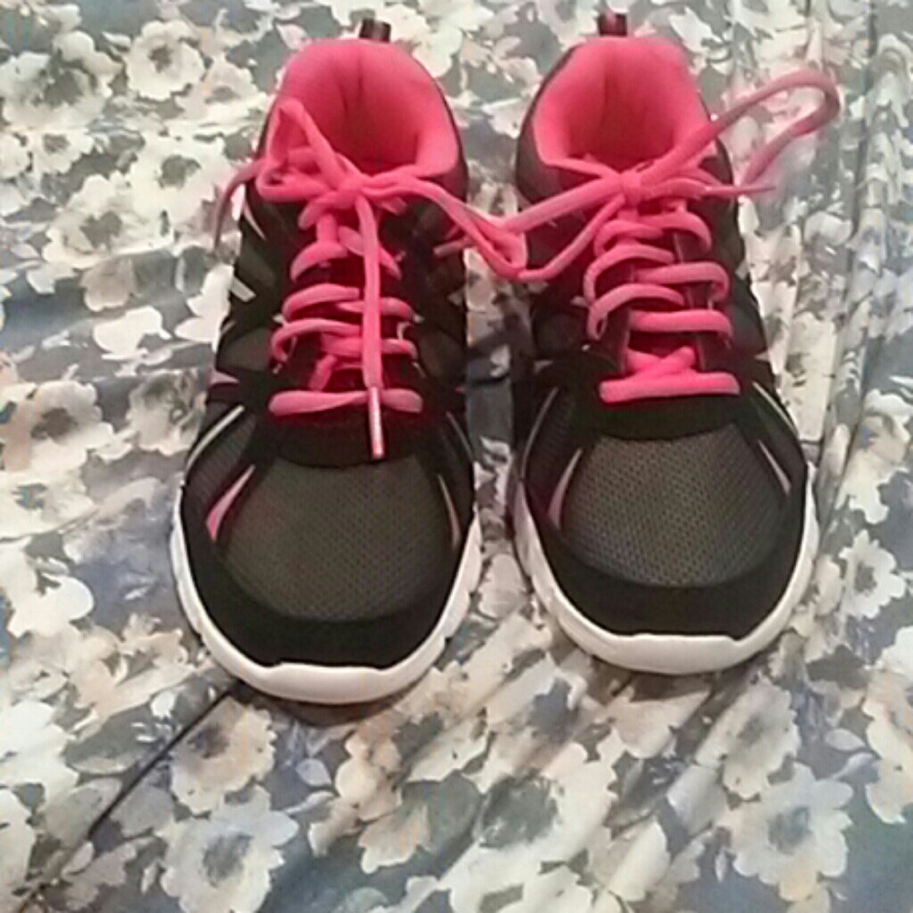 Shoe